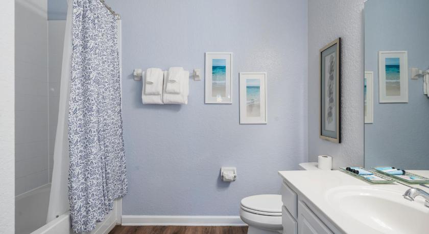 Image of Luxury Three-Bedroom Apartment 16