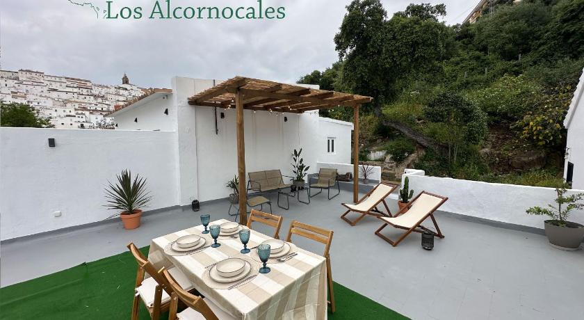 Casa Rural Los Alcornocales - Terraza Chillout, Naturaleza y Comidas al Aire Libre