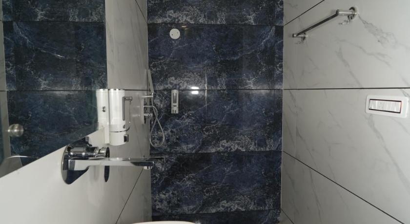 Hotel Chandigarh Heights - image 15