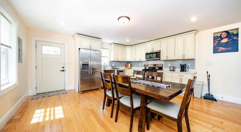 クインシー (MA) 37 - 3BR Quincy - Cozy Townhouse near Adams Park 4つ星 宿泊施設 眺望