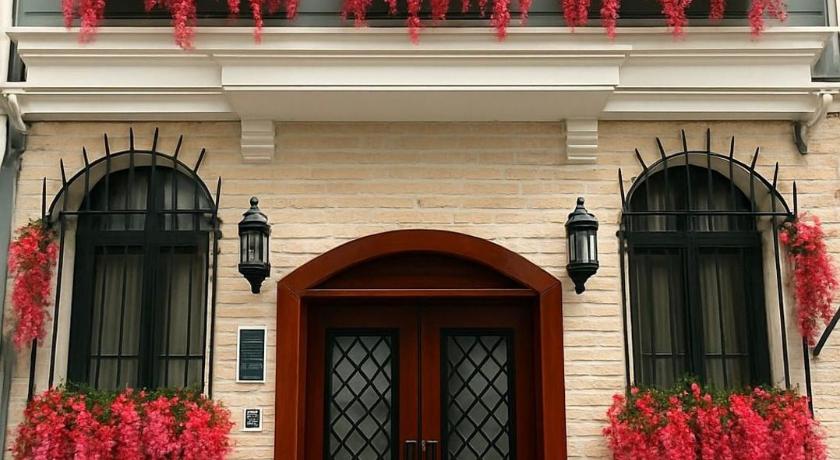 THE MUA LUXURY HOMEs - image 2