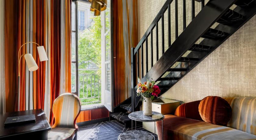 Image of Deluxe Room 3