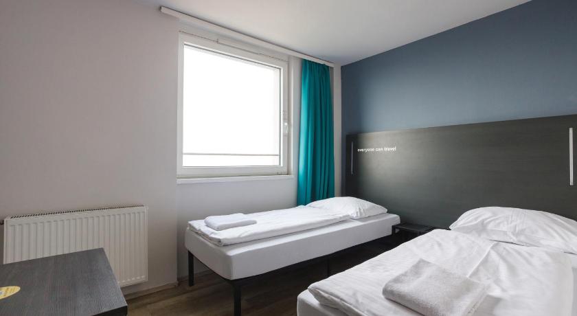 Image of Bed in 8-Bed Mixed Dormitory 9