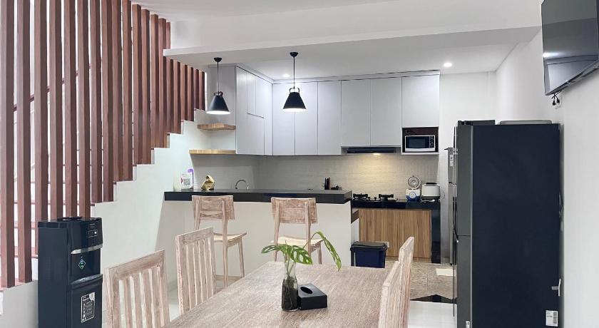 Kubu Sera Guest House - image 8