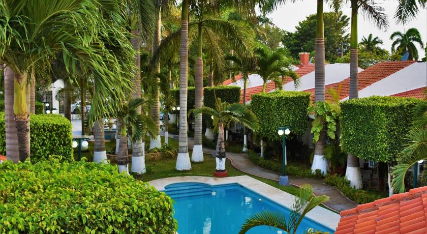 Tulipanes Cancun — Hotel in Cancun