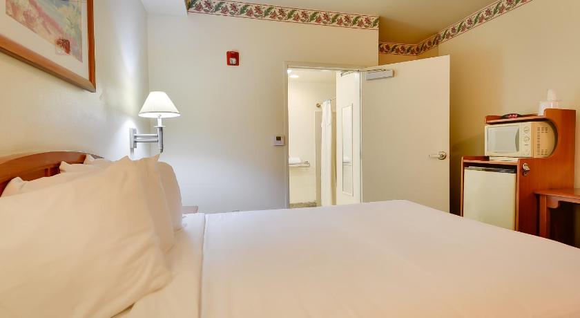 Vagabond Inn Hacienda Heights photo