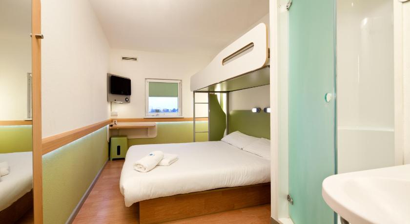 Image of Triple Room 7