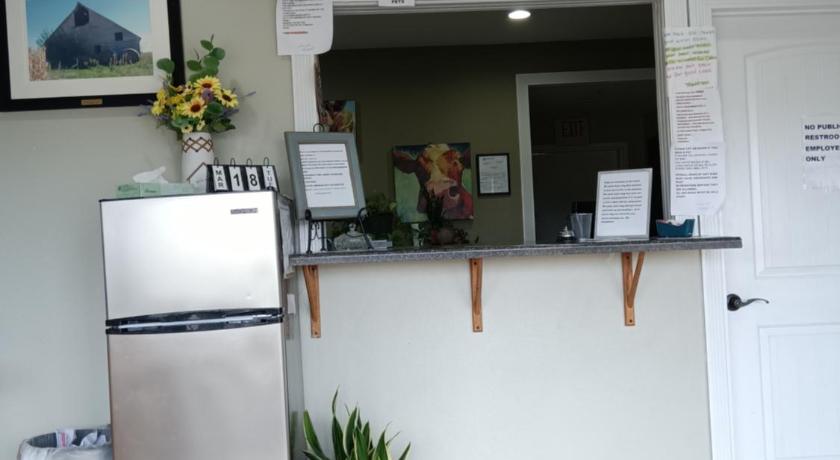 Atoka HIWAY INN EXPRESS 2-Star Accommodation view