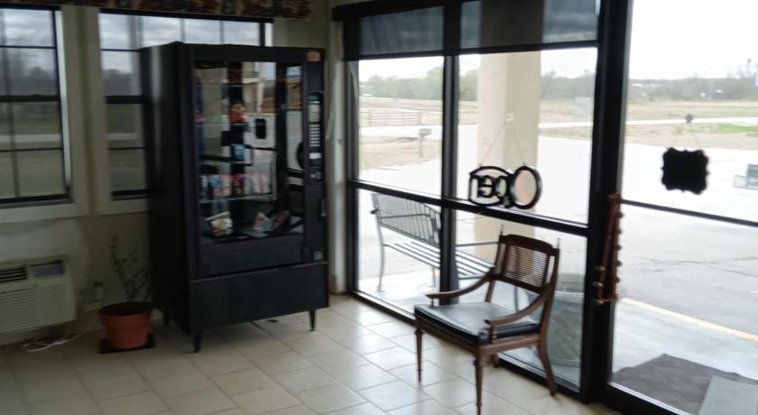 Atoka HIWAY INN EXPRESS 2-Star Accommodation suite