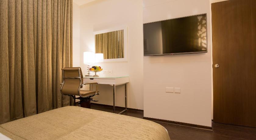 Image of Superior Room 8