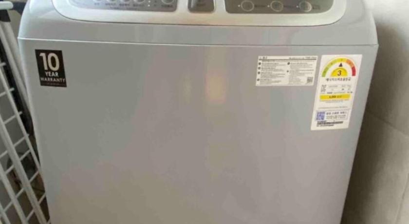 Seoul Iee Sang House Room 3, 4 queen beds #COEX #Plastic surgery #Hospital #Lotte World #Free parking #Fam 4-Star Single Room restaurant