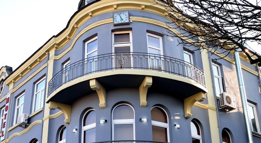 Hotel Cascade photo