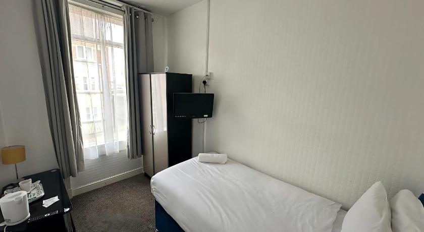 Image of Standard Single Room 0