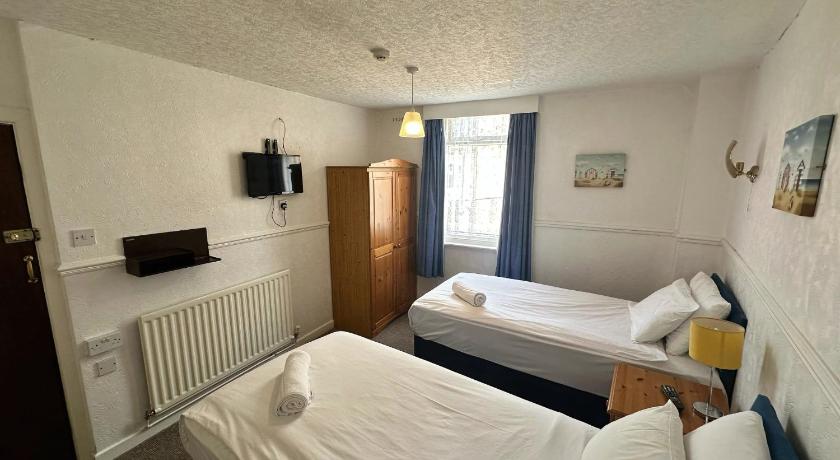 Image of Standard Twin Room 1