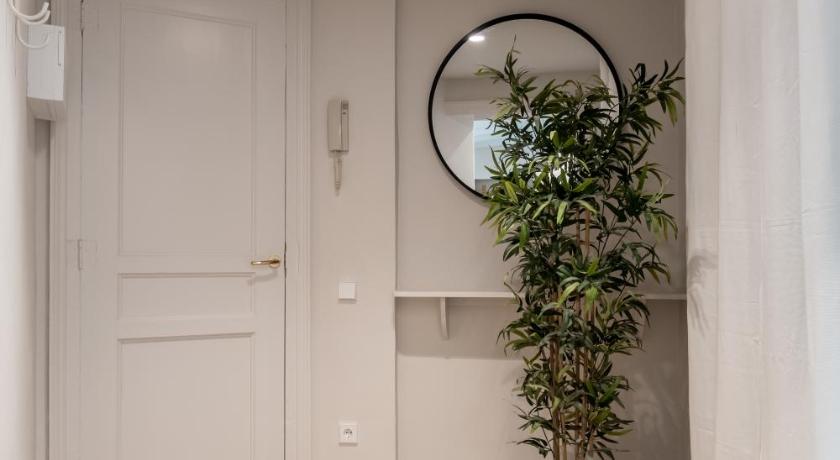 MIRADOR 3 Bedroom Apartment Port Vell - image 5