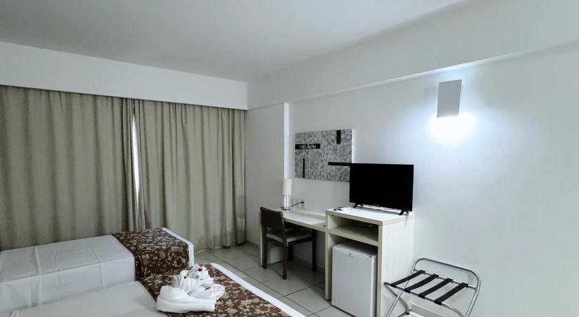 Image of Deluxe Studio 13