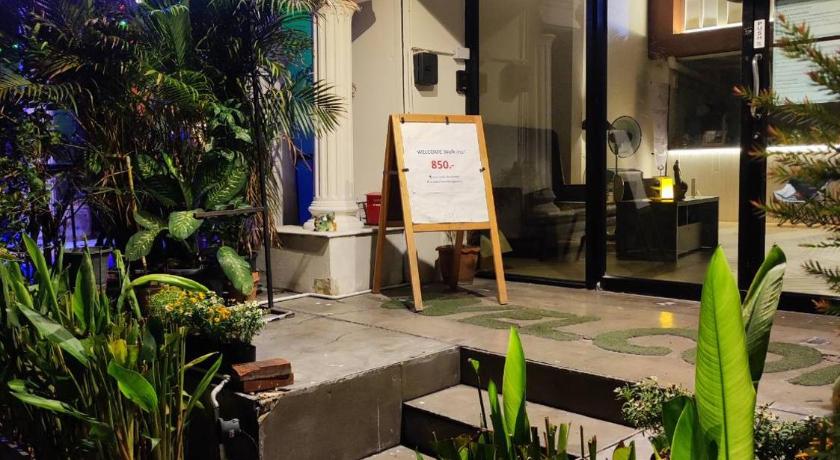 Bangkok m.stay 3-Star Hotel room