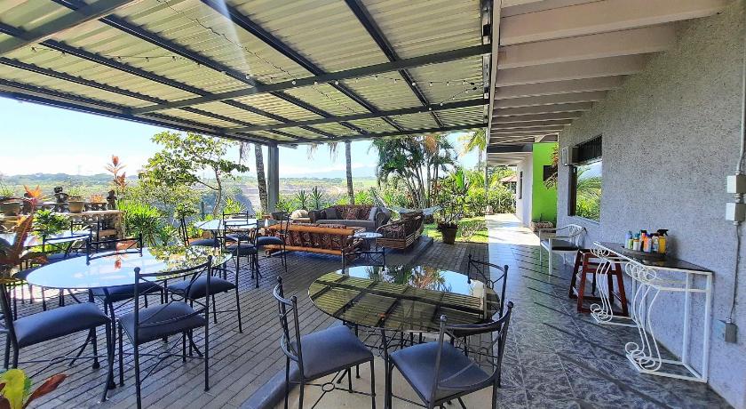 Vista Canyon Inn - image 15