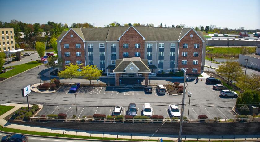 ランカスター Parkview Inn & Suites, Lancaster Amish Country, PA 3つ星 宿泊施設 ロビー