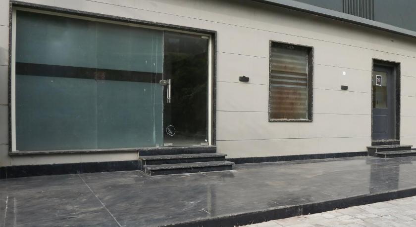 Townhouse Rohini Sector 18 Formerly Relic Stay - image 35