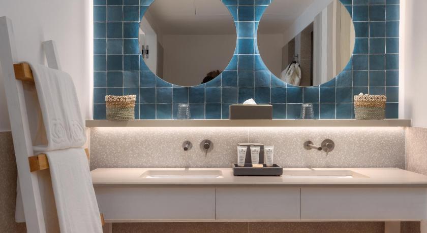 Image of Prestige Suite, 1 King Bed, Pool & Sea View, Terrace 8
