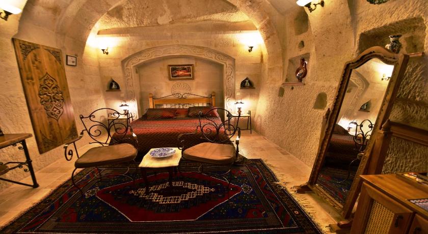 Harman Cave Hotel