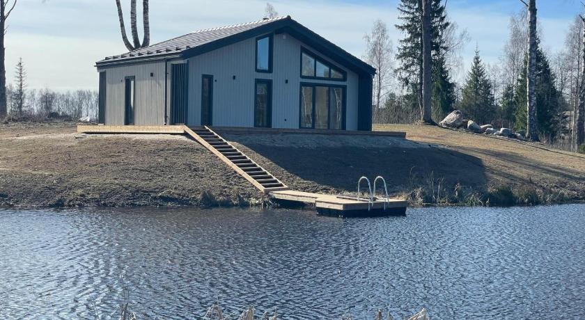 Metsajarve puhkemaja