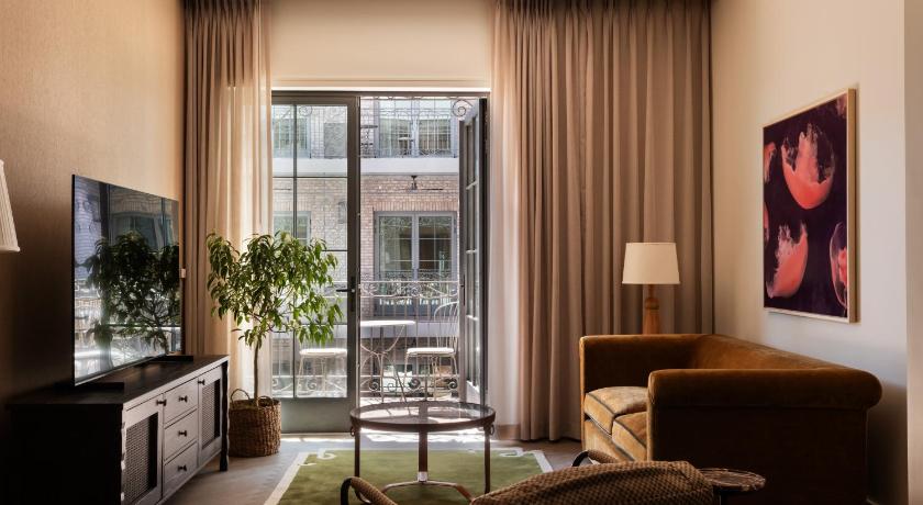 찰스턴 (SC) The Nickel Hotel 4성급 숙소 스위트룸