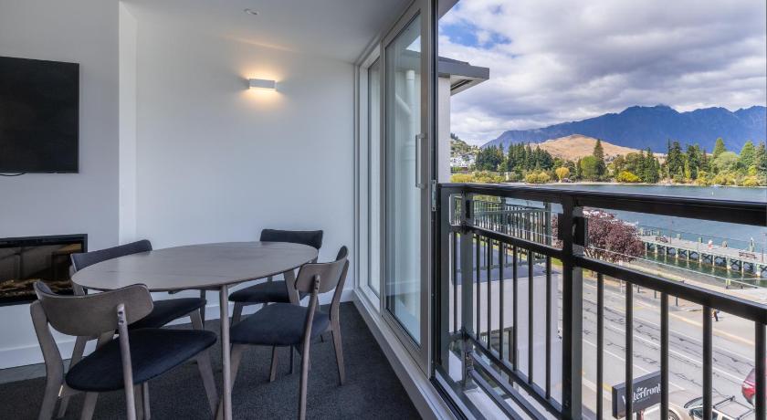 Image of Penthouse Apartment with Lake View 1