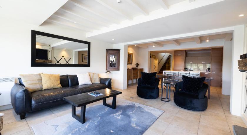 Image of Executive suite 5