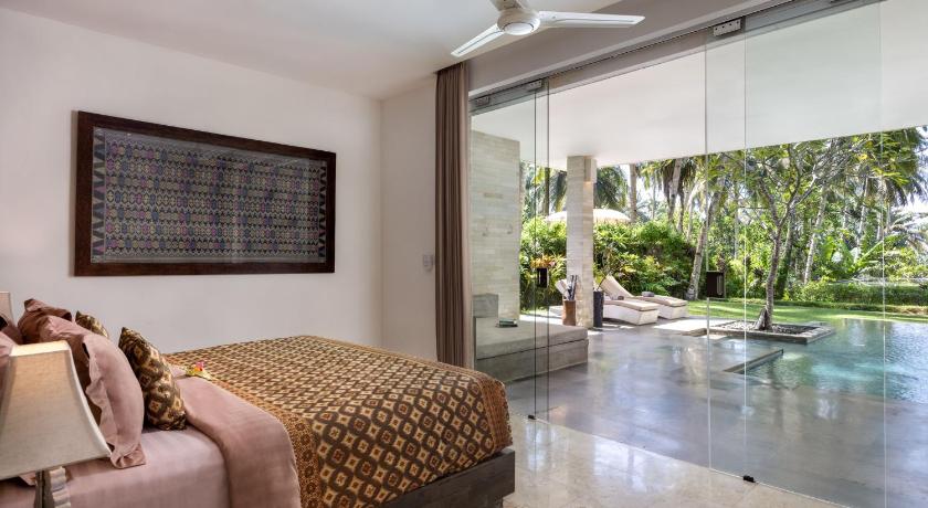 Image of One-Bedroom Ocean Pool Villa 0