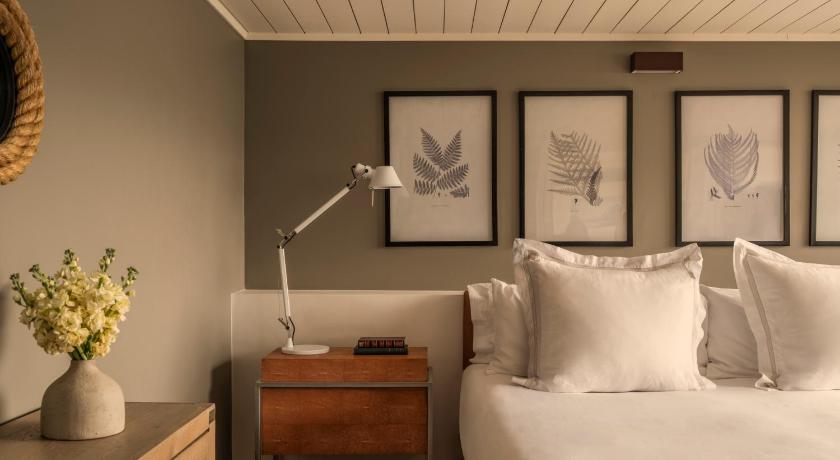 Image of Suite 17