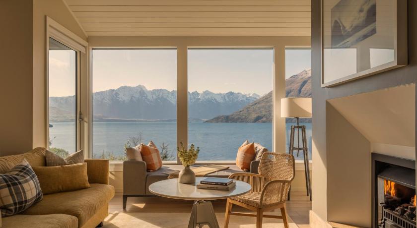 Image of Deluxe Suite 0