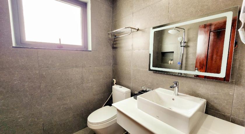 Trung Dong Hotel - image 24