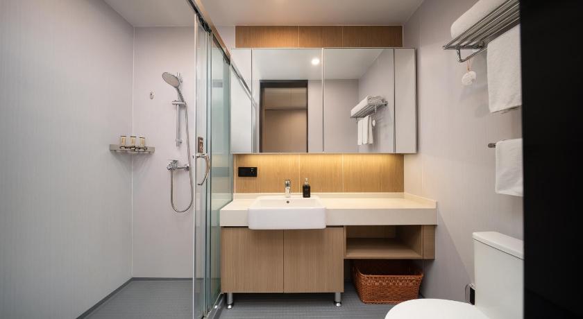 CM Serviced Apartment Shenzhen Dongmen - image 41