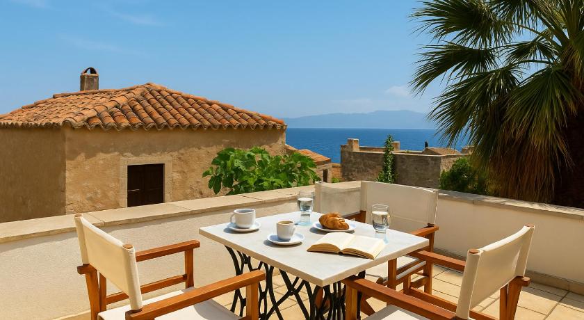 Menexes Suites Monemvasia