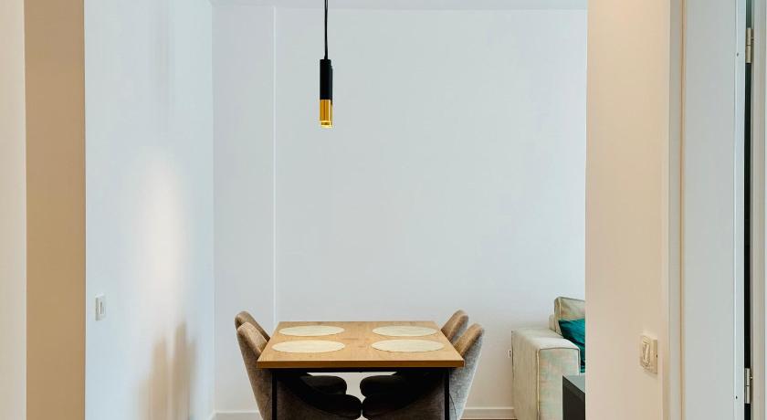 ティミショアラ Joy City Stay Mara M11-9 4つ星 シングルルーム 客室