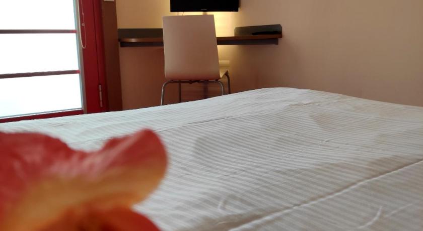Standard szoba kétszemélyes ággyal (Standard Double Room) fotója 7