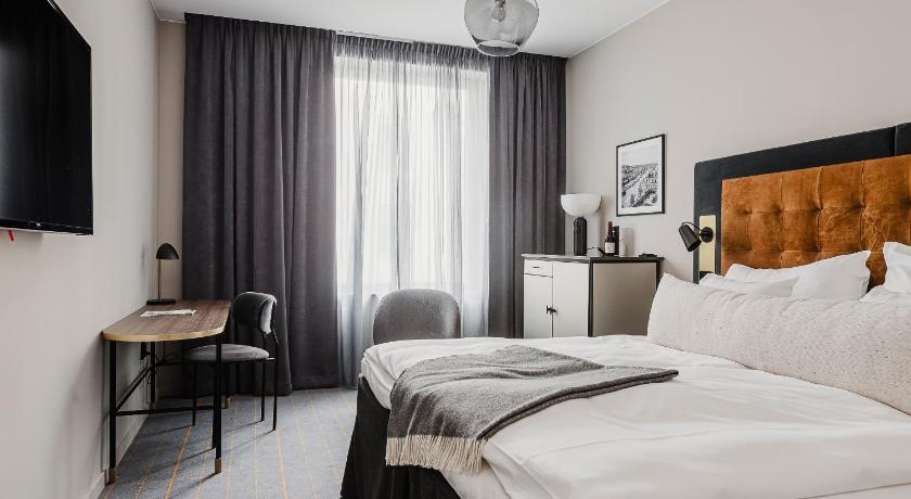 Image of Standard Twin Room 4