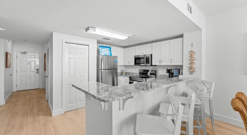 Image of Three-Bedroom Apartment 6