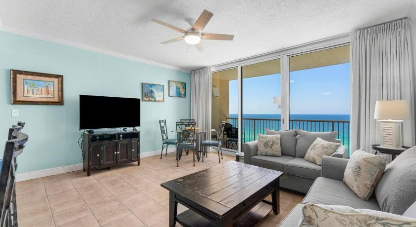 Image of One-Bedroom Apartment 1206 0