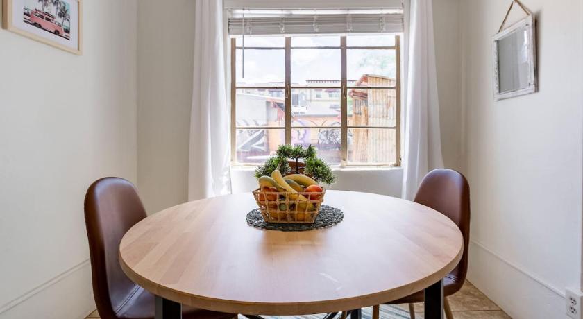ツーソン (AZ) Breezy 1BR Retreat Walk to UofA and Spring Fun 4つ星 宿泊施設 外観