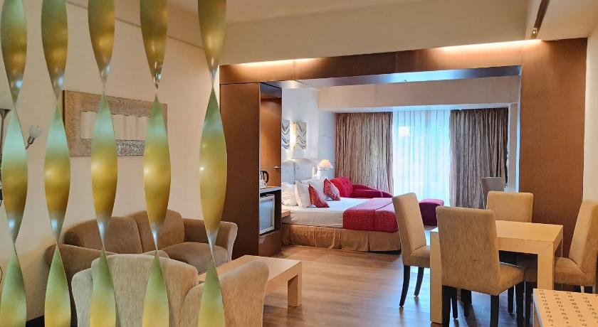 Lux Tychi Hotel Malang - image 25