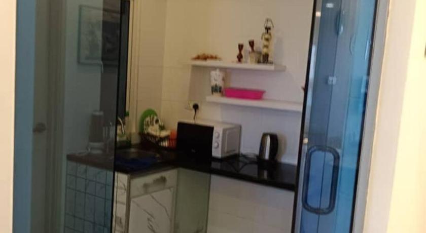 マラッカ DELUX BALCONY 4つ星 ゲストハウス スイート