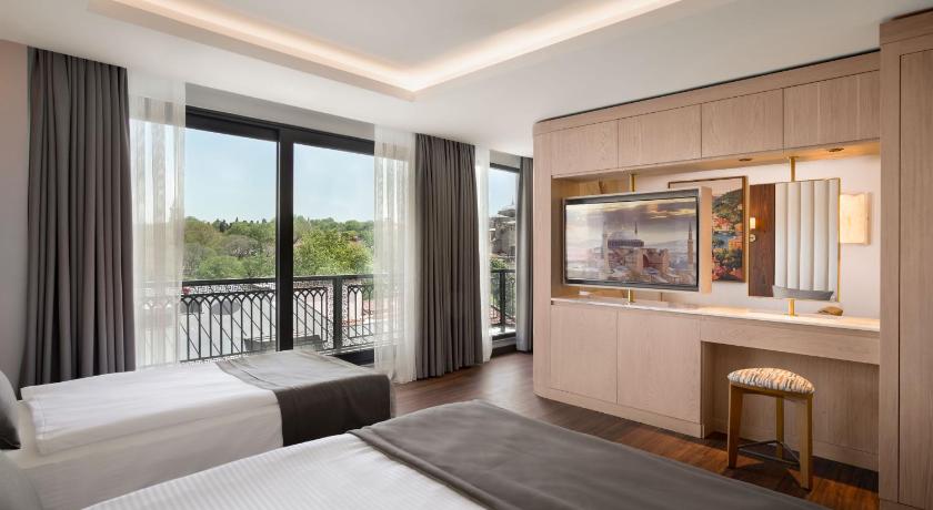Shining Star Hotel - image 2