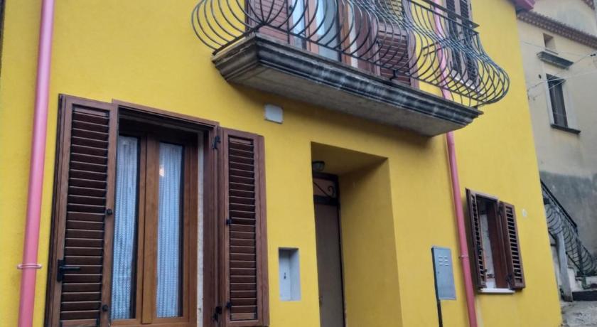 Antico Borgo - Via Napoli, 2