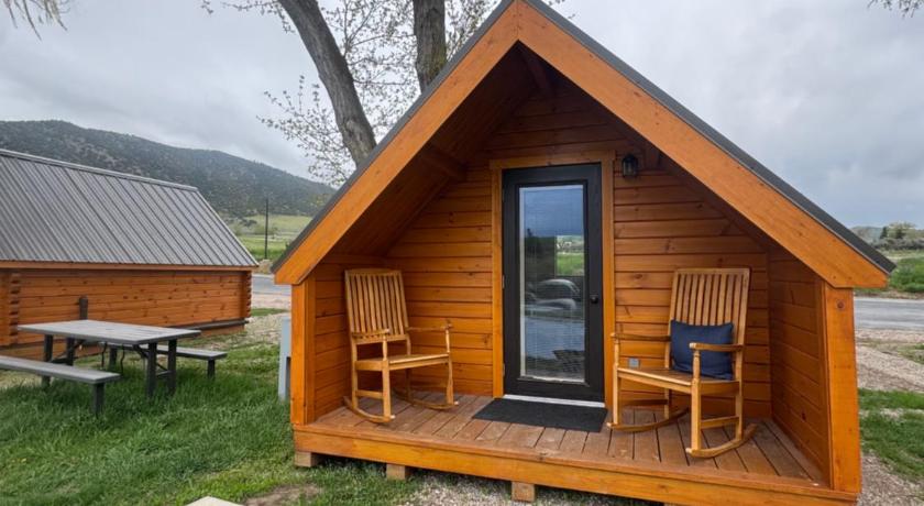 라바 핫 스프링스 (ID) Lost Trail Resort - Riverside Rooms - Sauna - Near Hot Pools 숙소 외관