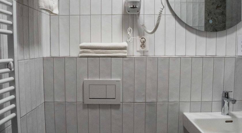Image of Superior Triple Room 2