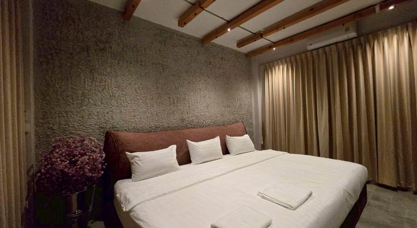 Image of Three-Bedroom Villa 15