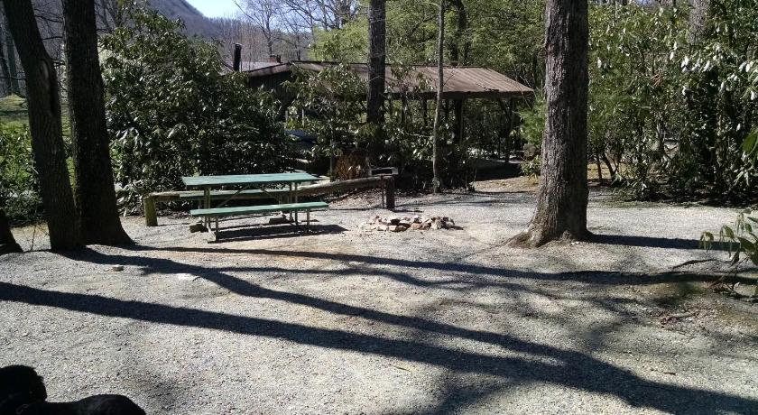Linville Falls Linville Falls Campground, RV Park, and Cabins 4-Star Accommodation view